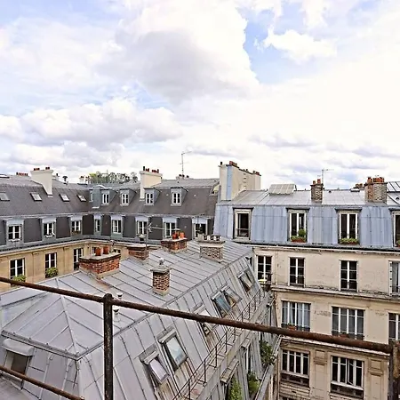 Apartment Air Conditioning, Calm & Comfort In The Heart Of Marais Paris