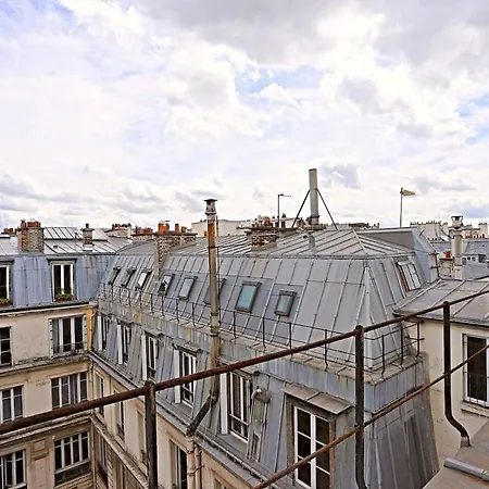 Apartment Air Conditioning, Calm & Comfort In The Heart Of Marais Paris