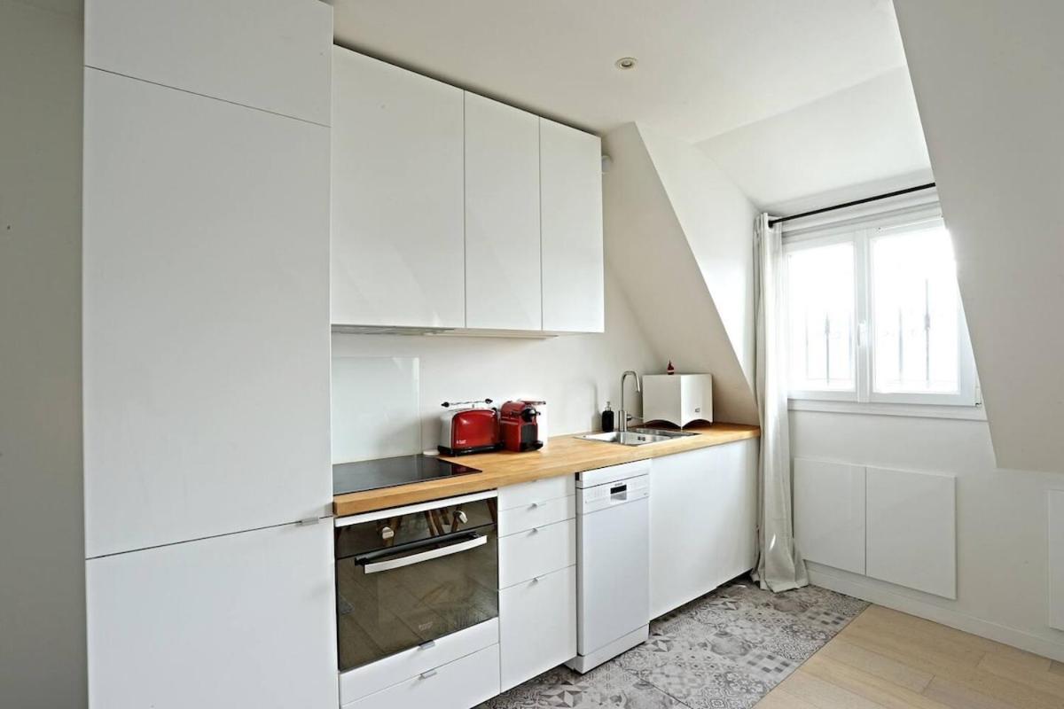 Apartment Air Conditioning, Calm & Comfort In The Heart Of Marais *