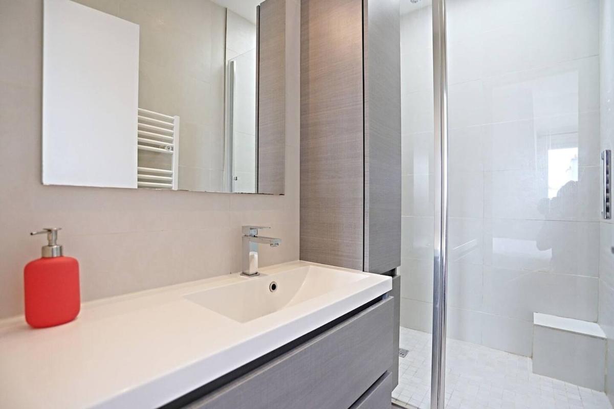 Air Conditioning, Calm & Comfort In The Heart Of Marais * Paris