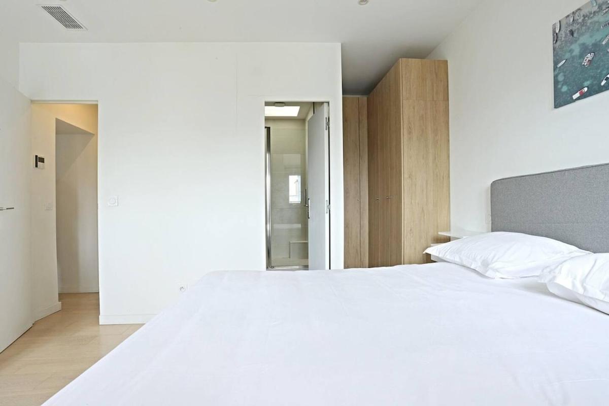 Air Conditioning, Calm & Comfort In The Heart Of Marais *